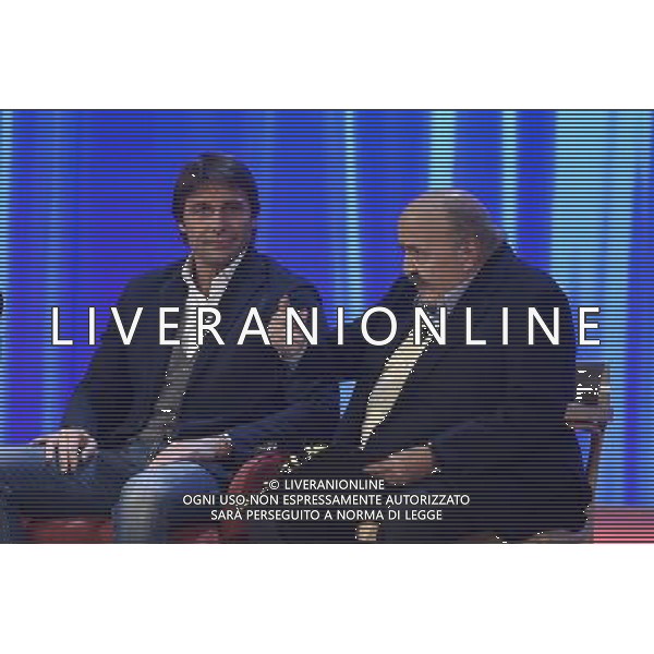 Roma - 03/12/2015 - Studi Mediaset De Paolis - Trasmissione TV \' Maurizio Costanzo Show \' - nella foto: Antonio Conte e Maurizio Costanzo /Ph. Corradetti - Ag. Aldo Liverani