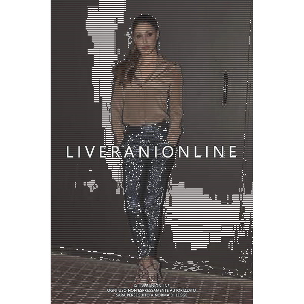 Roma - 03/12/2015 - Studi Mediaset De Paolis - Trasmissione TV \' Maurizio Costanzo Show \' - nella foto: Belen Rodriguez /Ph. Corradetti - Ag. Aldo Liverani