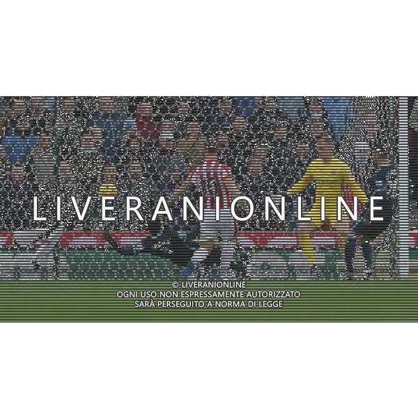 Stoke City\'s Marko Arnautovic scores the opening goal past Manchester City\'s defender Bacary Sagna Photographer Stephen White/CameraSport Football - Barclays Premiership - Stoke City v Manchester City - Saturday 5th December 2015 - Britannia Stadium - Stoke © CameraSport - 43 Linden Ave. Countesthorpe. Leicester. England. LE8 5PG - Tel: +44 (0) 116 277 4147 - admin@camerasport.com - www.camerasport.com AG ALDO LIVERANI SAS ONLY ITALY