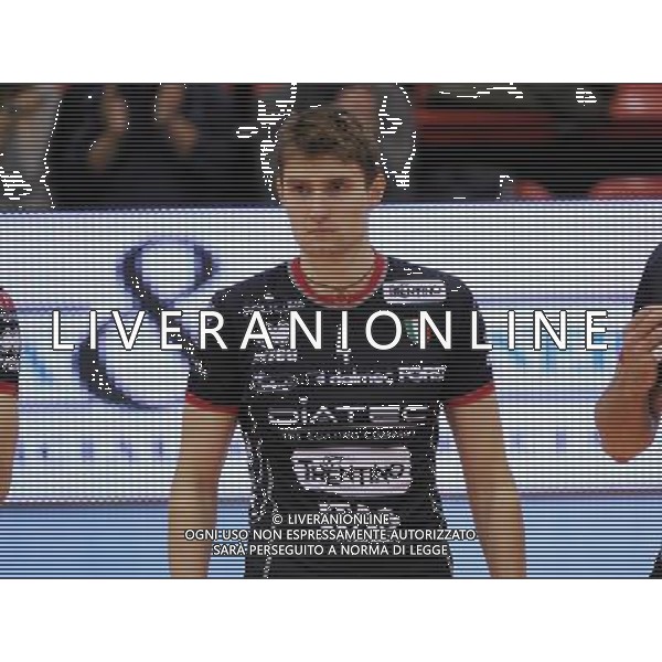 Campionato SuperLega UnipolSai - 9¡ giornata Castellanza (VA) 5-12-2015 PalaBorsani Revivre Milano vs Diatec Trentino nella foto Oleg Antonov (Trentino) foto Roberto Garavaglia - ag. Aldo Liverani sas