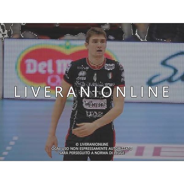 Campionato SuperLega UnipolSai - 9¡ giornata Castellanza (VA) 5-12-2015 PalaBorsani Revivre Milano vs Diatec Trentino nella foto Oleg Antonov (Trentino) foto Roberto Garavaglia - ag. Aldo Liverani sas