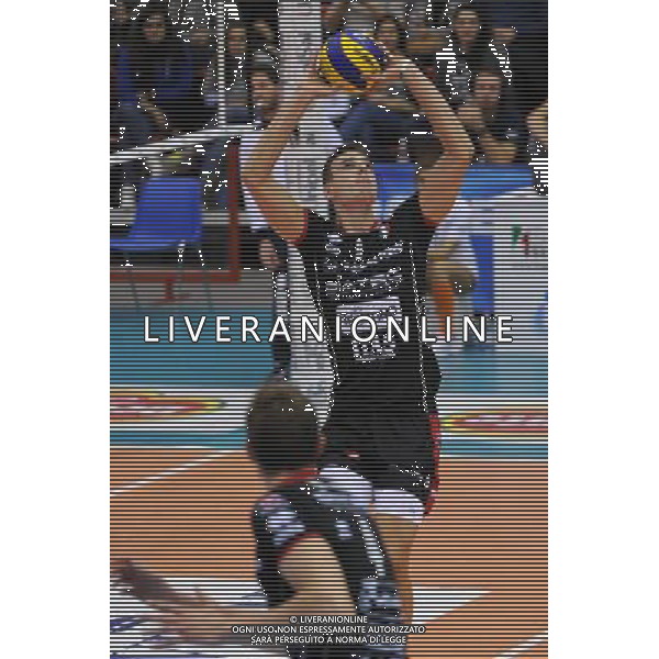Campionato SuperLega UnipolSai - 9¡ giornata Castellanza (VA) 5-12-2015 PalaBorsani Revivre Milano vs Diatec Trentino nella foto Simone Giannelli (Trentino) foto Roberto Garavaglia - ag. Aldo Liverani sas