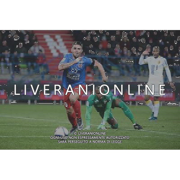 Andy DELORT / Vincent ENYEAMA - 05.12.2015 - Caen / Lille - 17eme journee Ligue 1 Photo : Nolwenn Le Gouic / Icon Sport AG ALDO LIVERANI SAS ONLY ITALY