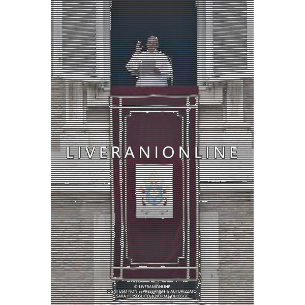 L\'Angelus del Santo Padre Papa Francesco a Piazza San Pietro Citta\' del Vaticano Roma 06 dicembre 2015 Â©Corredetti / Agenzia Aldo Liverani Sas