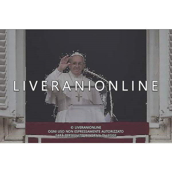 L\'Angelus del Santo Padre Papa Francesco a Piazza San Pietro Citta\' del Vaticano Roma 06 dicembre 2015 Â©Corredetti / Agenzia Aldo Liverani Sas