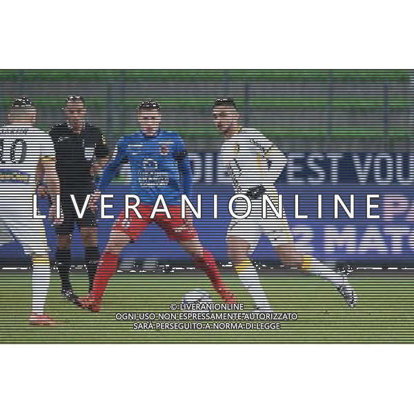 Sofiane BOUFAL / Anthony DELAPLACE - 05.12.2015 - Caen / Lille - 17eme journee Ligue 1 Photo : Nolwenn Le Gouic / Icon Sport AG ALDO LIVERANI SAS ONLY ITALY