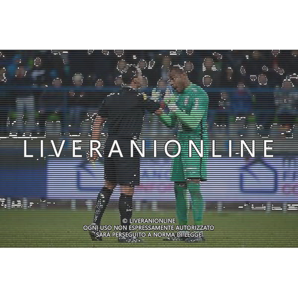 carton jaune Vincent ENYEAMA / Said ENNJIMI - 05.12.2015 - Caen / Lille - 17eme journee Ligue 1 Photo : Nolwenn Le Gouic / Icon Sport AG ALDO LIVERANI SAS ONLY ITALY