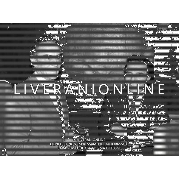 Paolo Pillitteri politico e giornalista italiano - Retrospettiva (Sindaco di Milano dal 1987 al 1992) nella foto con Vittorio Gassman nel 1988 ©Archivio/AGENZIA ALDO LIVERANI SAS