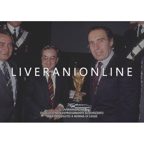 Paolo Pillitteri politico e giornalista italiano - Retrospettiva (Sindaco di Milano dal 1987 al 1992) nella foto con Carlo Tognoli e Candido Cannavo\' nel 1990 ©Archivio/AGENZIA ALDO LIVERANI SAS