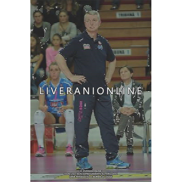 Campionato Serie A1 Master Group Sport - 10¡ giornata Novara 6-12-2015 Pala Igor Gorgonzola Igor Gorgonzola Novara vs Unendo Yamamay Busto Arsizio nella foto Luciano Pedulla\' allenatore Novara foto Roberto Garavaglia - ag. Aldo Liverani sas