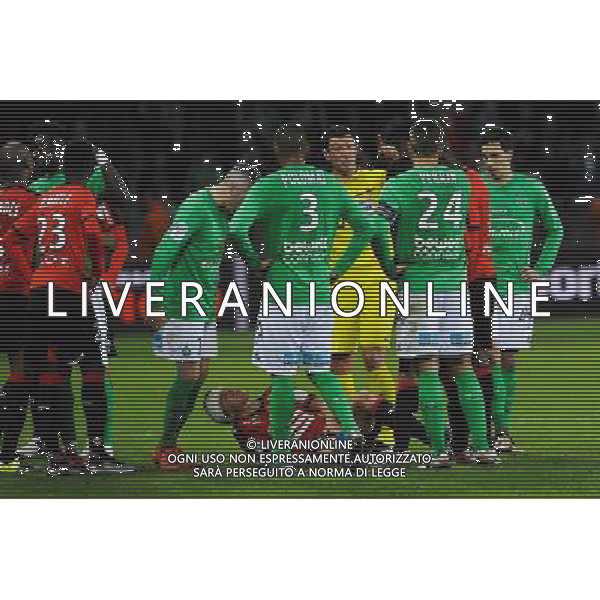 Blessure Romain DANZE / Nicolas RAINVILLE - 06.12.2015 - Saint Etienne / Rennes - 17eme journee de Ligue 1 Photo : Jean Paul Thomas / Icon Sport AG ALDO LIVERANI SAS ONLY ITALY
