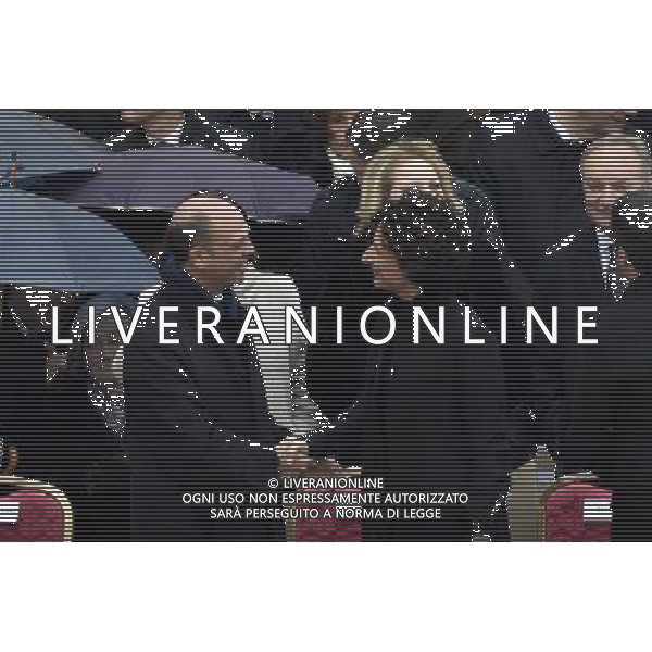 Santa Messa per l\'apertura del Giubileo straordinario della Misericordia presieduta Sua Santita\' Papa Francesco in Piazza San Pietro Citta\' del Vaticano Roma 08 dicembre 2015 nella foto Angelino Alfano e Agnese Landini moglie del premier Renzi ©Corradetti / Agenzia Aldo Liverani Sas