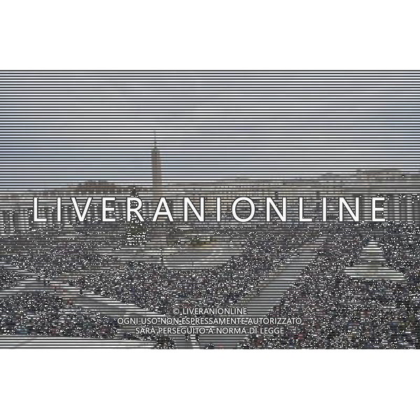 Santa Messa per l\'apertura del Giubileo straordinario della Misericordia presieduta Sua Santita\' Papa Francesco in Piazza San Pietro Citta\' del Vaticano Roma 08 dicembre 2015 nella foto veduta panoramica ©Corradetti / Agenzia Aldo Liverani Sas