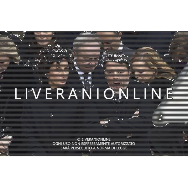 Santa Messa per l\'apertura del Giubileo straordinario della Misericordia presieduta Sua Santita\' Papa Francesco in Piazza San Pietro Citta\' del Vaticano Roma 08 dicembre 2015 nella foto Il Premier Matteo Renzi con la moglie Agnese ©Corradetti / Agenzia Aldo Liverani Sas