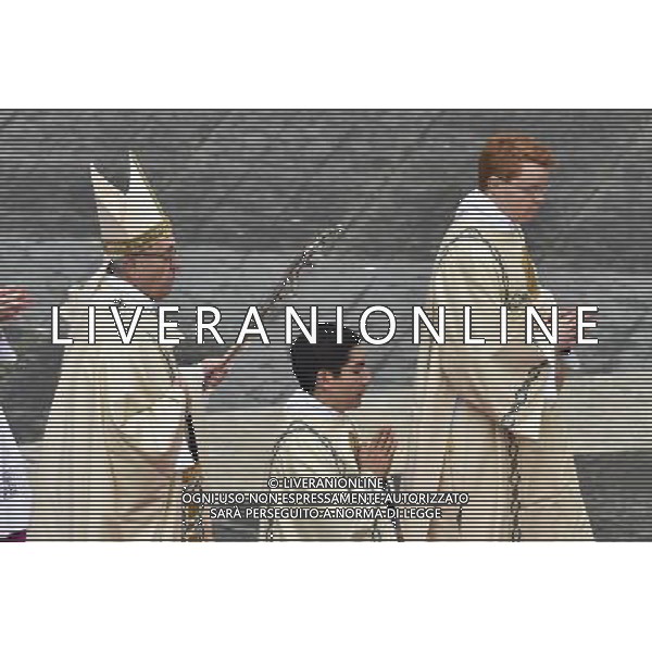 Santa Messa per l\'apertura del Giubileo straordinario della Misericordia presieduta Sua Santita\' Papa Francesco in Piazza San Pietro Citta\' del Vaticano Roma 08 dicembre 2015 nella foto Papa Francesco Â©Corradetti / Agenzia Aldo Liverani Sas