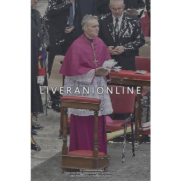 Santa Messa per l\'apertura del Giubileo straordinario della Misericordia presieduta Sua Santita\' Papa Francesco in Piazza San Pietro Citta\' del Vaticano Roma 08 dicembre 2015 nella foto padre Georg GÃ¤nswein l\'ex consigliere di papa Benedetto XVI Â©Corradetti / Agenzia Aldo Liverani Sas