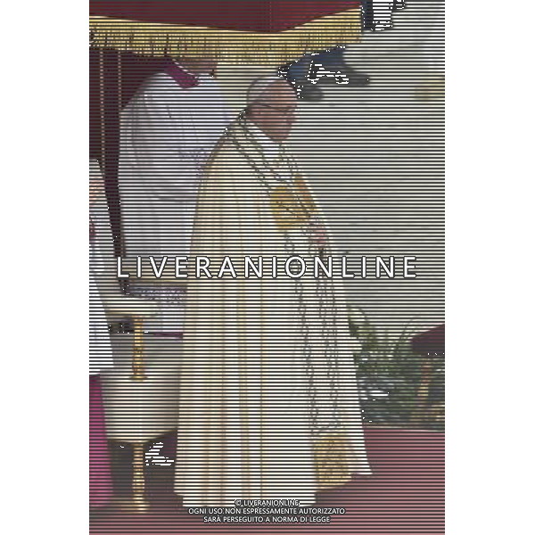 Santa Messa per l\'apertura del Giubileo straordinario della Misericordia presieduta Sua Santita\' Papa Francesco in Piazza San Pietro Citta\' del Vaticano Roma 08 dicembre 2015 nella foto Papa Francesco Â©Corradetti / Agenzia Aldo Liverani Sas