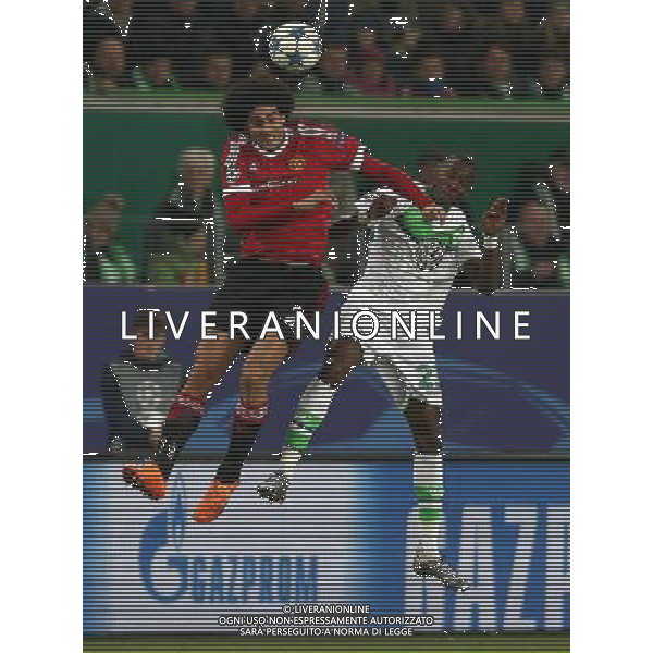 firo : 08.12.2015, 08. december 2015 Fu§ball, Champions League ,Saison 2015/2016, VFL Wolfsburg - Manchester United (3-2) Manchester, Fellaini im Zweikampf, duel vs. Guilavogui $worldrights,Es gelten unsere AGB, einsehbar auf www.firosportphoto.de, copyright by firo sportphoto: Coesfelder Str. 207 D-48249 DŸlmen www.firosportphoto.de mail@firosportphoto.de (V o l k s b a n k B o c h u m - W i t t e n ) BLZ.: 430 601 29 Kt. Nr.: 341 117 100 Tel:Ê +49-2594-9916004 Fax:Ê+49-2594-9916005 AG ALDO LIVERANI SAS ONLY ITALY