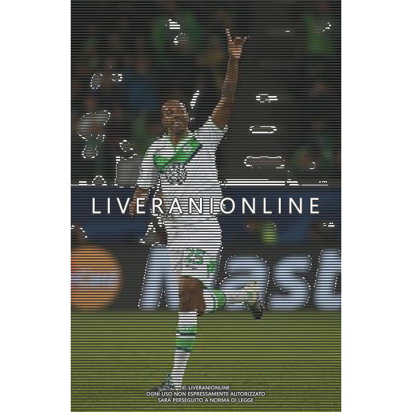 firo : 08.12.2015, 08. december 2015 Fu§ball, Champions League ,Saison 2015/2016, VFL Wolfsburg - Manchester United (3-2) Wolfsburg, Jubel, Torjubel, jubilation, nach dem Tor zum 3-2, after goal, Naldo $worldrights,Es gelten unsere AGB, einsehbar auf www.firosportphoto.de, copyright by firo sportphoto: Coesfelder Str. 207 D-48249 DŸlmen www.firosportphoto.de mail@firosportphoto.de (V o l k s b a n k B o c h u m - W i t t e n ) BLZ.: 430 601 29 Kt. Nr.: 341 117 100 Tel:Ê +49-2594-9916004 Fax:Ê+49-2594-9916005 AG ALDO LIVERANI SAS ONLY ITALY