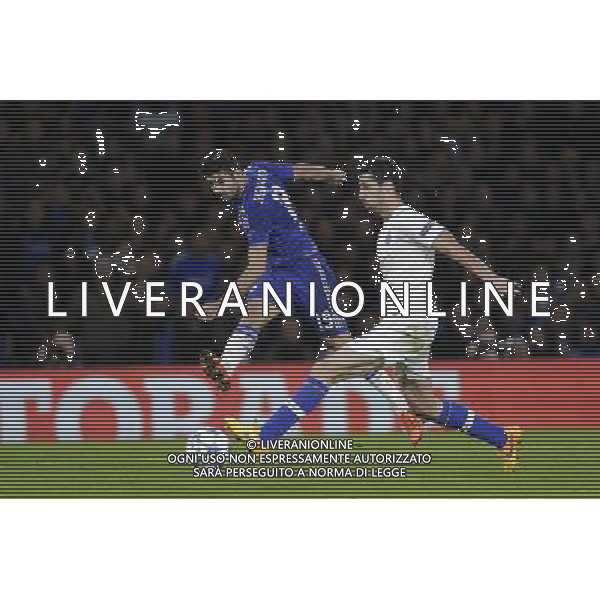 Chelsea\'s Diego Costa gets a long range shot away under pressure from FC Porto\'s Ivan Marcano Photographer Craig Mercer/CameraSport Football - UEFA Champions League Group G - Chelsea v FC Porto - Stamford Bridge - London - © CameraSport - 43 Linden Ave. Countesthorpe. Leicester. England. LE8 5PG - Tel: +44 (0) 116 277 4147 - admin@camerasport.com - www.camerasport.com/ AGENZIA ALDO LIVERANI SAS - ITALY ONLY EDITORIAL USE ONLY