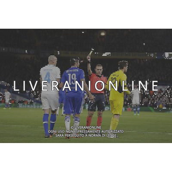 Chelsea\'s Diego Costa gets a yellow card from referee Cuneyt Cakir Photographer Craig Mercer/CameraSport Football - UEFA Champions League Group G - Chelsea v FC Porto - Stamford Bridge - London - © CameraSport - 43 Linden Ave. Countesthorpe. Leicester. England. LE8 5PG - Tel: +44 (0) 116 277 4147 - admin@camerasport.com - www.camerasport.com AG ALDO LIVERANI SAS ONLY ITALY