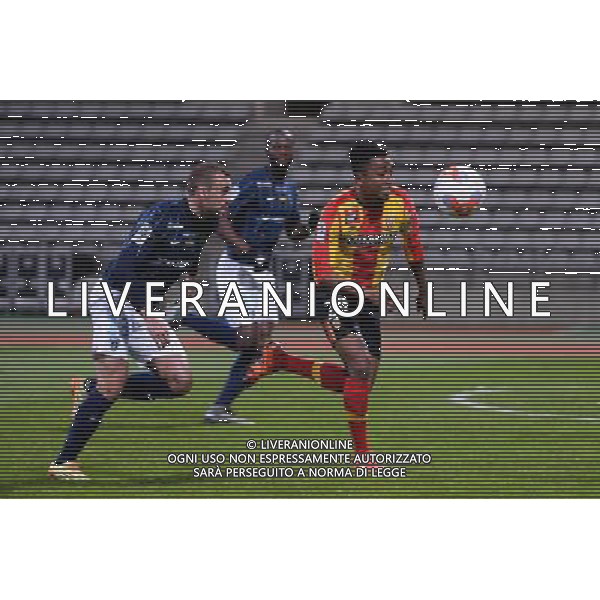 Lalaina NOMENJANAHARY / Sebastien CANTINI - 11.12.2015 - Paris FC / Lens - 18eme journee Ligue 2 Photo : Nolwenn Le Gouic / Icon Sport/ AGENZIA ALDO LIVERANI SAS - ITALY ONLY EDITORIAL USE ONLY
