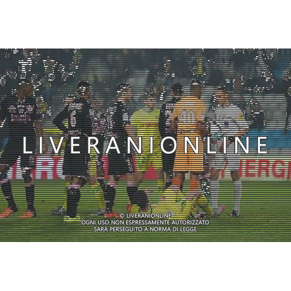 Expulsion Issa DIOP - 12.12.2015 - Nantes / Toulouse - 18eme journee de Ligue 1 Photo : Vincent Michel / Icon Sport AG ALDO LIVERANI SAS ONLY ITALY