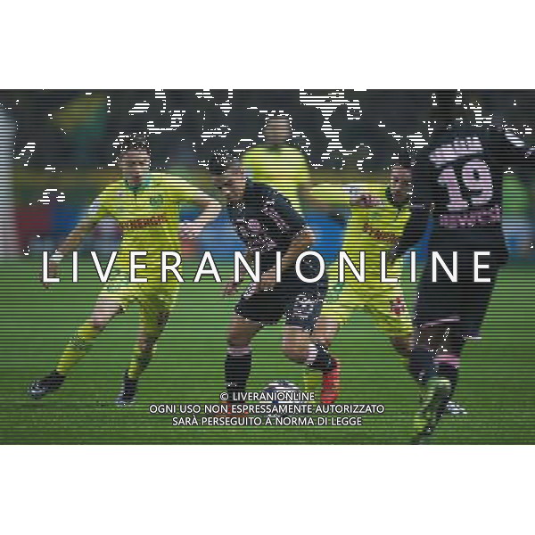 Wissam BEN YEDDER / ADRYAN Oliveira Tavares - 12.12.2015 - Nantes / Toulouse - 18eme journee de Ligue 1 Photo : Vincent Michel / Icon Sport AG ALDO LIVERANI SAS ONLY ITALY