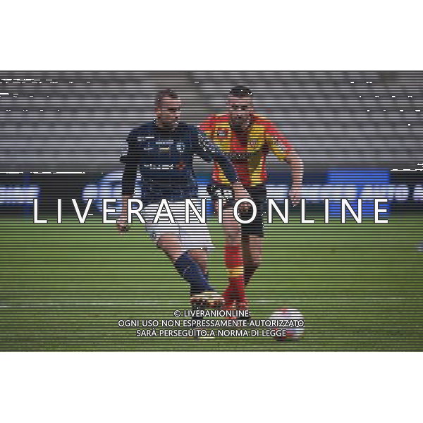 Pierrick VALDIVIA / Sebastien CANTINI - 11.12.2015 - Paris FC / Lens - 18eme journee Ligue 2 Photo : Nolwenn Le Gouic / Icon Sport/ AGENZIA ALDO LIVERANI SAS - ITALY ONLY EDITORIAL USE ONLY