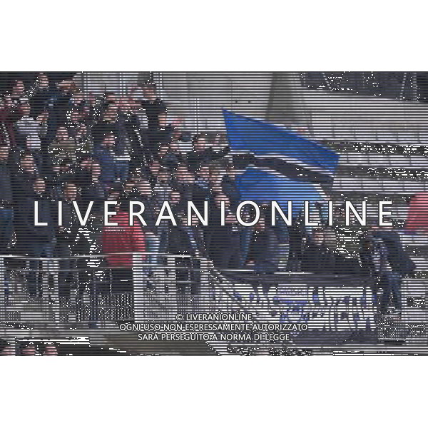 supporters Paris FC - 11.12.2015 - Paris FC / Lens - 18eme journee Ligue 2 Photo : Nolwenn Le Gouic / Icon Sport/ AGENZIA ALDO LIVERANI SAS - ITALY ONLY EDITORIAL USE ONLY