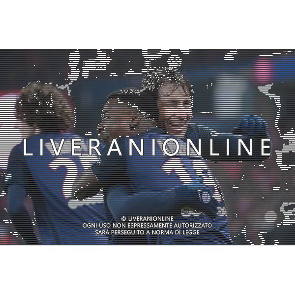 Serge AURIER / MAXWELL - 13.12.2015 - PSG / Lyon - 18eme journee Ligue 1 Photo : Nolwenn Le Gouic / Icon Sport AG ALDO LIVERANI SAS ONLY ITALY