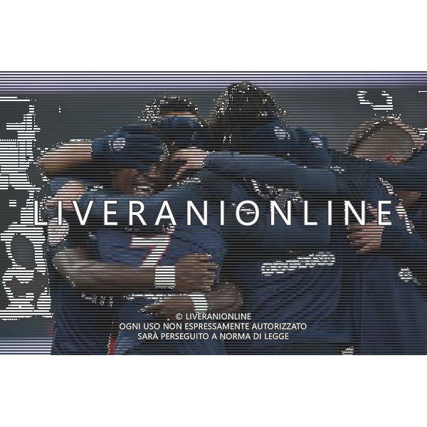 Serge AURIER - 13.12.2015 - PSG / Lyon - 18eme journee Ligue 1 Photo : Nolwenn Le Gouic / Icon Sport AG ALDO LIVERANI SAS ONLY ITALY