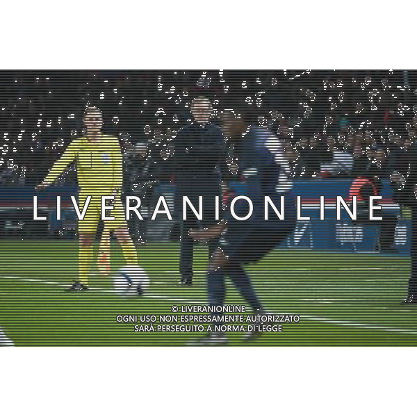 Laurent BLANC - 13.12.2015 - PSG / Lyon - 18eme journee Ligue 1 Photo : Nolwenn Le Gouic / Icon Sport AG ALDO LIVERANI SAS ONLY ITALY
