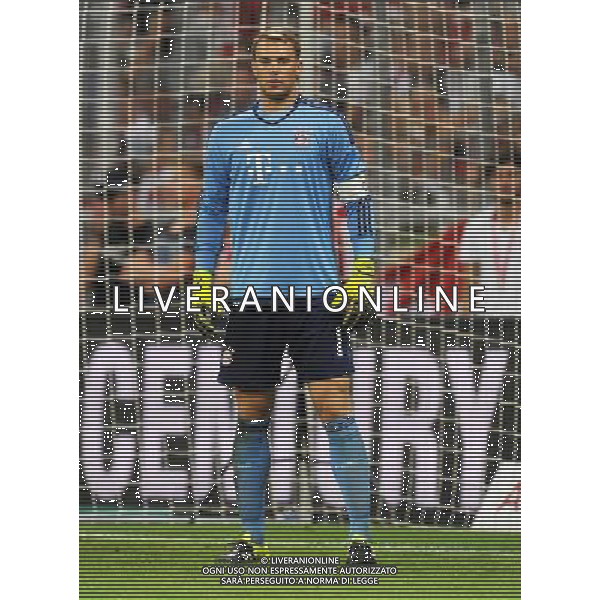 firo Fu§ball,Fussball, 05.08.2015 1. Bundesliga Saison 2015/2016 Testspiel, Vorbereitungsspiel, Audi Cup 2015, Finale, FC Bayern MŸnchen, Muenchen, FCB, - Real Madrid, ganze Figur, Einzelaktion, Manuel Neuer, Bayern, $worldrightsEs gelten unsere AGB, einsehbar auf www.firosportphoto.de copyright by firo sportphoto: Coesfelder Str.207 48249 DŸlmen www.firosportphoto.de mail@firosportphoto.de (V o l k s b a n k B o c h u m - W i t t e n ) BLZ.: 430 601 29 Kt. Nr.: 341 117 100 Tel:Ê 02594 - 9916004 Fax:Ê02594 - 9916005 AG ALDO LIVERANI SAS