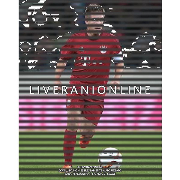 firo : Fu§ball,Fussball : 09.11.2015 1.Bundesliga, Saison 2015/2016: Test, Testspiel, FC Bayern MŸnchen, FCB, Paulaner Cup 2015, Finale, Philipp Lahm ( MŸnchen ) , Einzelaktion $worldrightsEs gelten unsere AGB, einsehbar auf www.firosportphoto.de copyright by firo sportphoto: Coesfelder Str. 207 D- 48249 DŸlmen www.firosportphoto.de mail@firosportphoto.de (V o l k s b a n k B o c h u m - W i t t e n ) BLZ.: 430 601 29 Kt. Nr.: 341 117 100 Tel: +49-2594 - 9916004 Fax: +49-2594 - 9916005 AG ALDO LIVERANI SAS