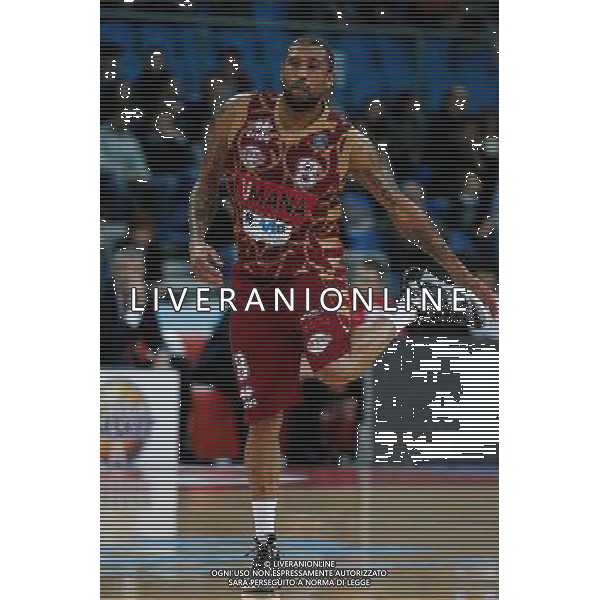 Lega Basket serie A, 11¡ giornata, Consultinvest Pesaro vs Umana Reyer Venezia, 13/12/2015, nella foto: JACKSON JARRIUS, SI STIRA LA GAMBA SINISTRA, ©CLAUDIO ZAMAGNI/AGENZIA ALDO LIVERANI S.A.S.