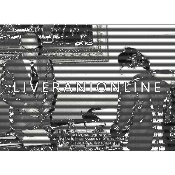 Carlo Tognoli politico e giornalista italiano ( sindaco di Milano dal 1976 al 1986 ) - Retrospettiva nella foto con il prefetto Domenico Amari ©Archivio /AGENZIA ALDO LIVERANI SAS