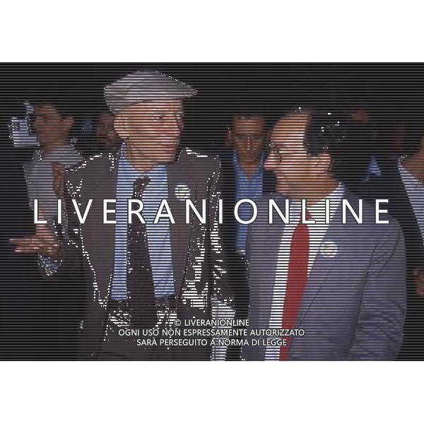 Carlo Tognoli politico e giornalista italiano ( sindaco di Milano dal 1976 al 1986 ) - Retrospettiva nella foto con Giancarlo Pajetta nel 1986 ©Archivio /AGENZIA ALDO LIVERANI SAS