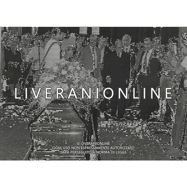 RETROSPETTIVA EUGENIO MONTALE poeta giornalista, traduttore, critico musicale e scrittore italiano, premio Nobel per la letteratura nel 1975 NELLA FOTO I FUNERALI DI EUGENIO MONTALE NEL 1981 AG ALDO LIVERANI SAS