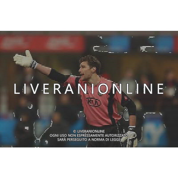 MILANO,26-01-05 DFP/ FOTO GIORGIO RAVEZZANI COPPA ITALIA MILAN-UDINESE: MORGAN DE SANCTIS AG ALDO LIVERANI SAS