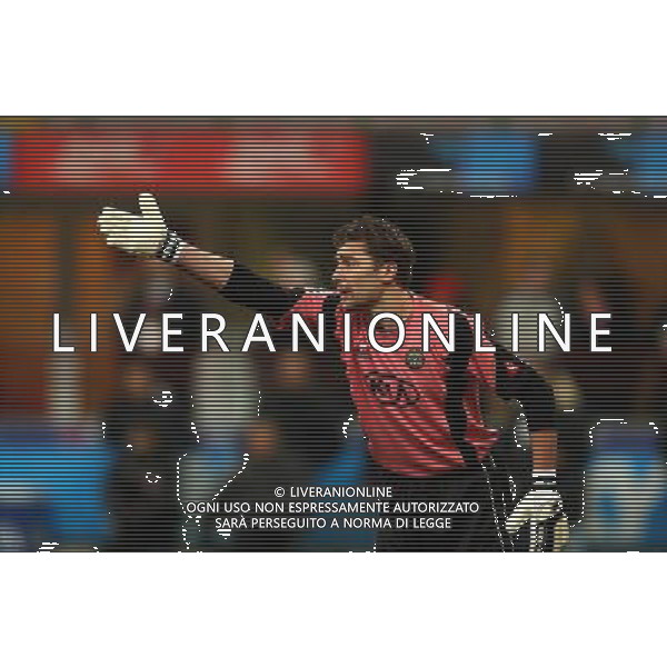 MILANO,26-01-05 DFP/ FOTO GIORGIO RAVEZZANI COPPA ITALIA MILAN-UDINESE: MORGAN DE SANCTIS AG ALDO LIVERANI SAS