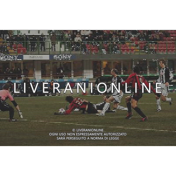 MILANO,26-01-05 DFP/ FOTO GIORGIO RAVEZZANI COPPA ITALIA MILAN-UDINESE: KAKA AG ALDO LIVERANI SAS
