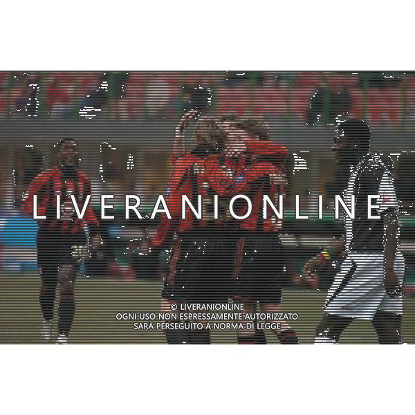 MILANO, 26-01-05 DFP/MARCO DE PONTI MILAN-UDINESE: ESULTANZA AMBROSINI AG ALDO LIVERANI SAS
