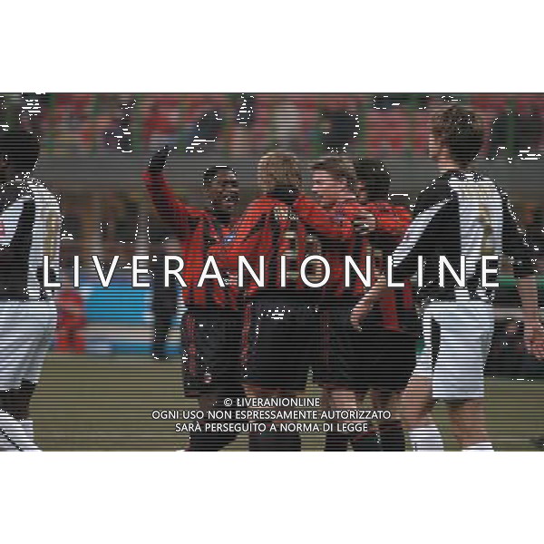 MILANO, 26-01-05 DFP/MARCO DE PONTI MILAN-UDINESE: ESULTANZA AMBROSINI AG ALDO LIVERANI SAS