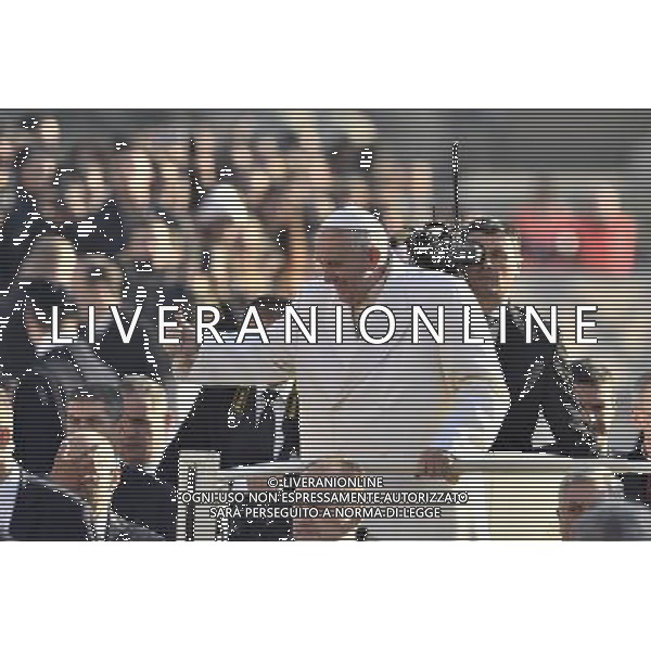 Udienza Generale presieduta da Sua SantitÃ \' Papa Francesco in Piazza San Pietro Roma 16 dicembre 2015 Â©Corradetti/AGENZIA ALDO LIVERANI SAS