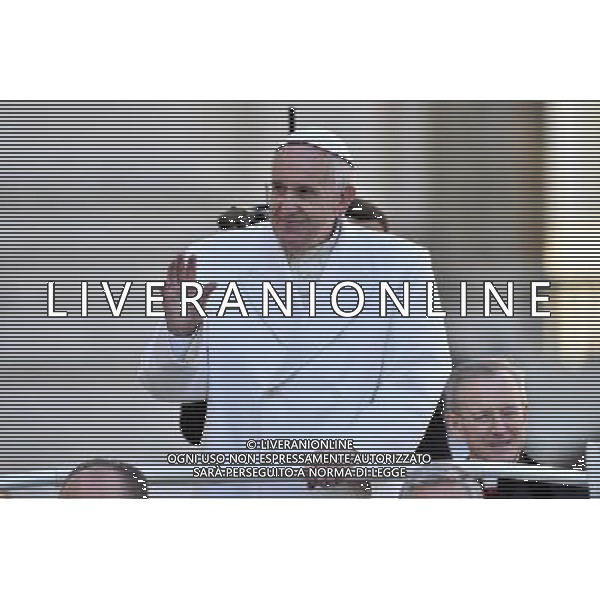 Udienza Generale presieduta da Sua SantitÃ \' Papa Francesco in Piazza San Pietro Roma 16 dicembre 2015 Â©Corradetti/AGENZIA ALDO LIVERANI SAS