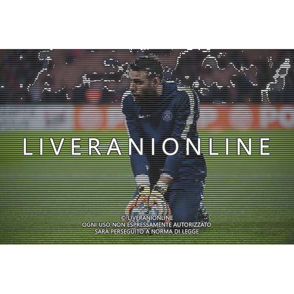 Salvatore SIRIGU - 16.12.2015 - PSG / Saint Etienne - Coupe de la Ligue - 1/8 de finale Photo : Nolwenn Le Gouic / Icon Sport/ AGENZIA ALDO LIVERANI SAS - ITALY ONLY EDITORIAL USE ONLY