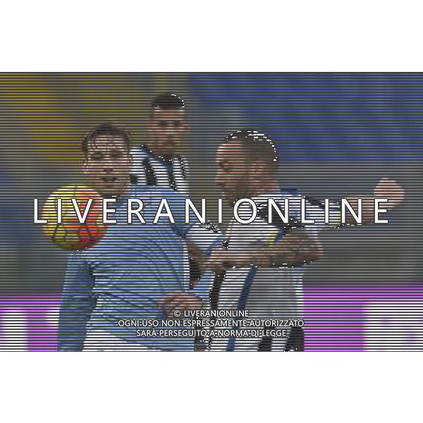 TIM CUP 2015-2016 Ottavi di Finale Roma - 17.12.2015 SS Lazio vs Udinese - nella foto: lucas biglia e Guilherme / Ph.Corradetti - AG. Aldo Liverani 