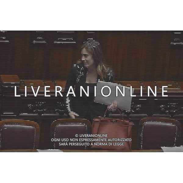 Camera dei Deputati - Mozione di sfiducia nei confronti della Ministra per le riforme costituzionali e i rapporti con il Parlamento Maria Elena Boschi Roma - 18.12.2015 - nella foto: Maria Elena Boschi lascia l\'aula dopo il voto / Ph. Corradetti - AG. Aldo Liverani/ AGENZIA ALDO LIVERANI SAS -