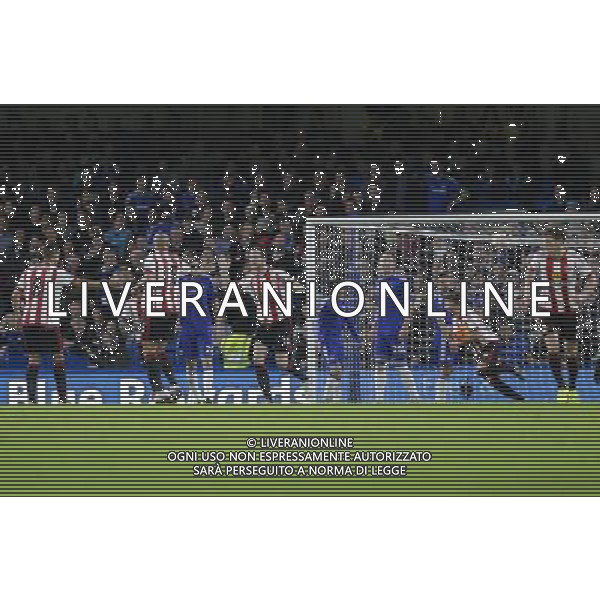 Sunderland players celebrate their side\'s first goal to make the score 3-1 Photographer Craig Mercer/CameraSport Football - Barclays Premiership - Chelsea v Sunderland - Saturday 19th December 2015 - Stamford Bridge - London Â© CameraSport - 43 Linden Ave. Countesthorpe. Leicester. England. LE8 5PG - Tel: +44 (0) 116 277 4147 - admin@camerasport.com - www.camerasport.com / AGENZIA ALDO LIVERANI SAS - ITALY ONLY EDITORIAL USE ONLY
